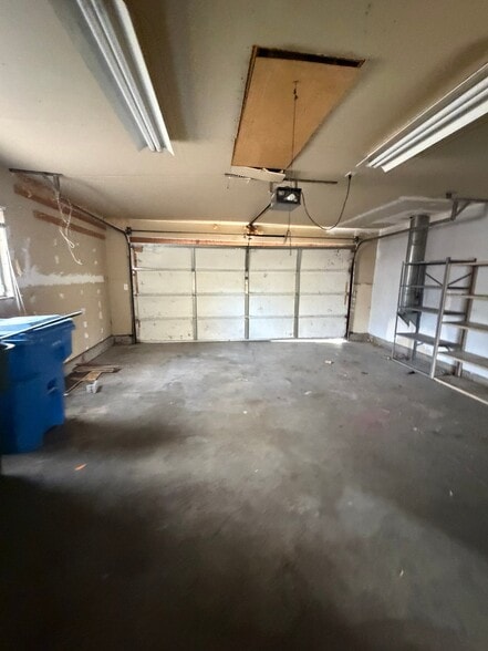 Building Photo - 1578 Onyx Dr