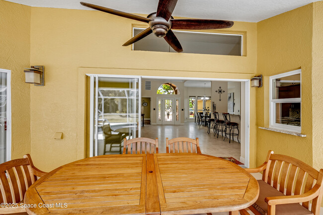 Building Photo - 3789 Peacock Dr