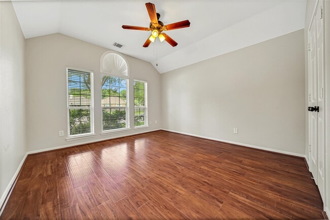 Building Photo - 14526 Red Tailed Hawk Ln
