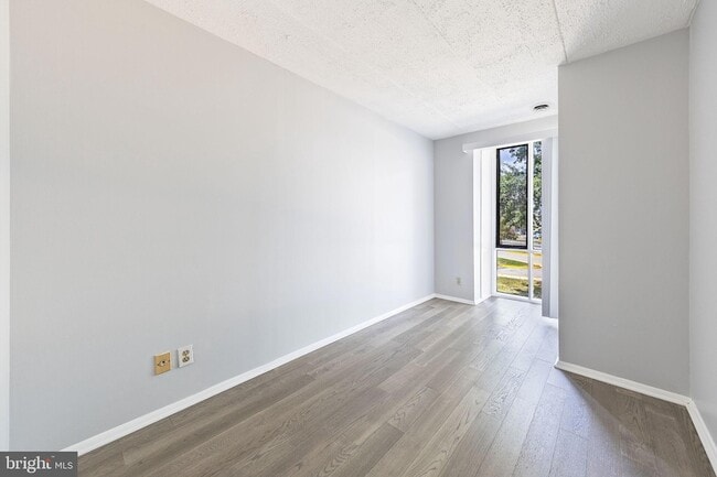 Building Photo - 2600 Indian Dr