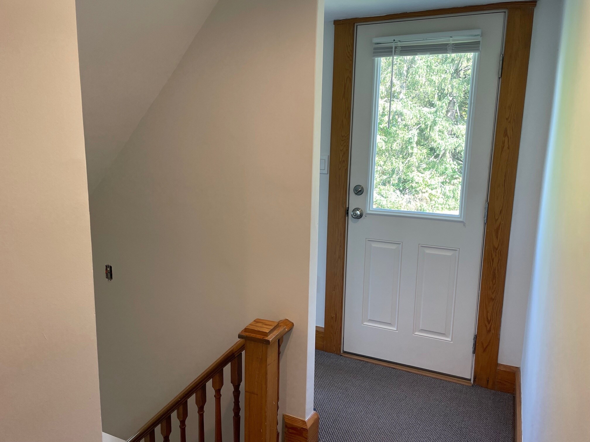 Exit to Back Yard - 13 Middle St