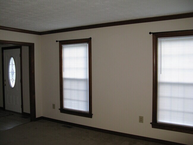 Building Photo - 7163 Plum Grove Ct