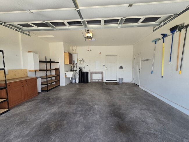 Building Photo - Unfurnished, 1-Year Long-Term Rental