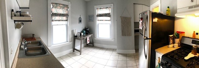 Building Photo - 91 S Washington, Up