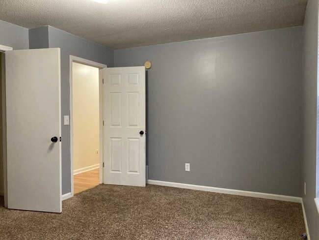 Building Photo - NEW YEAR & New and Improved Price