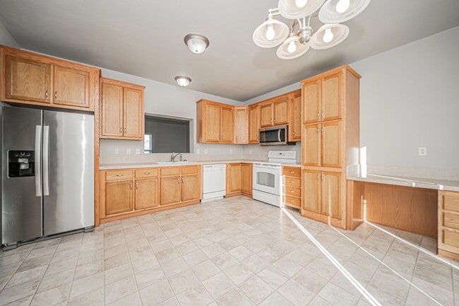 Building Photo - Please View 3D Virtual Walk-Through Before Scheduling a Showing