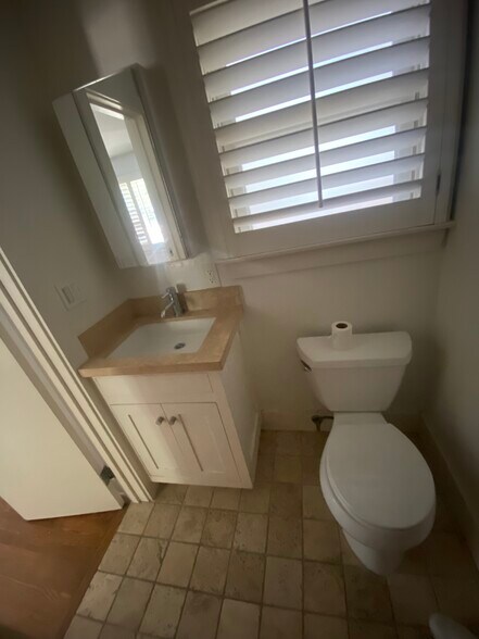 Building Photo - 2958 Exposition Blvd