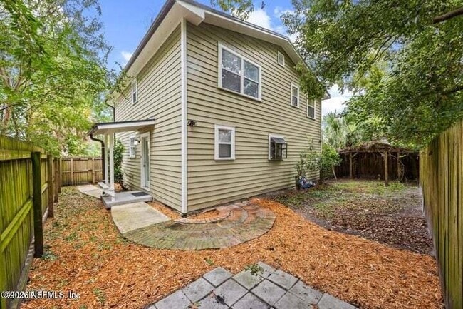 Building Photo - 3672 Boone Park Ave