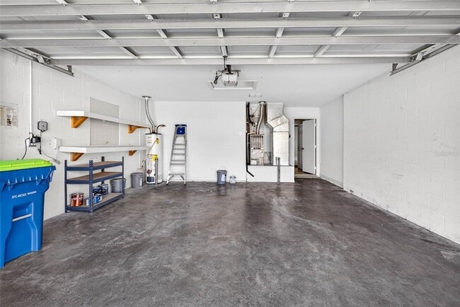 Building Photo - 31224 Crestmont Ct