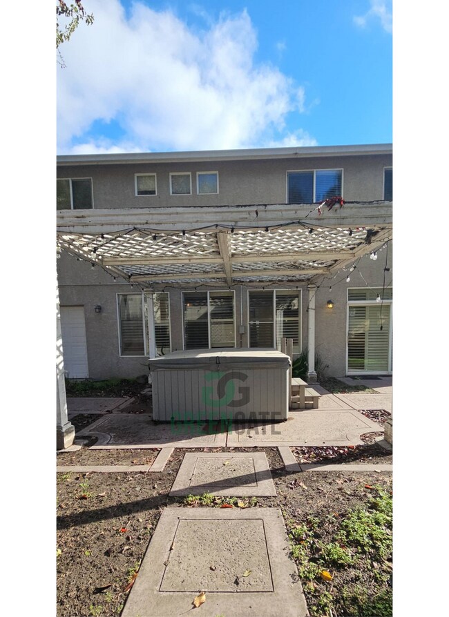 Building Photo - Spacious 4 Bedroom in Manteca!!! Ready