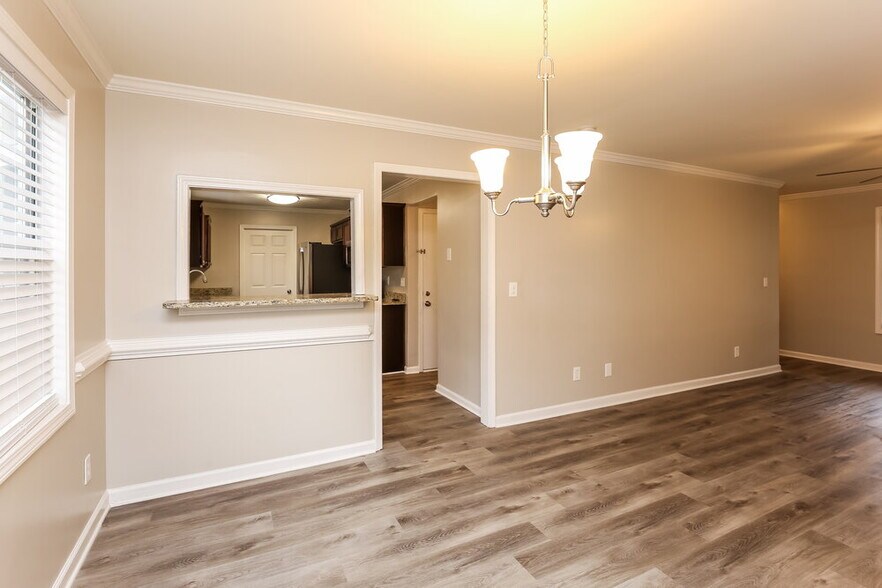 Building Photo - 1421 Steve Ct