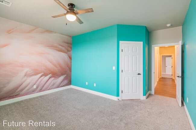 Building Photo - 5 br, 2.5 bath House - 1065 Datura