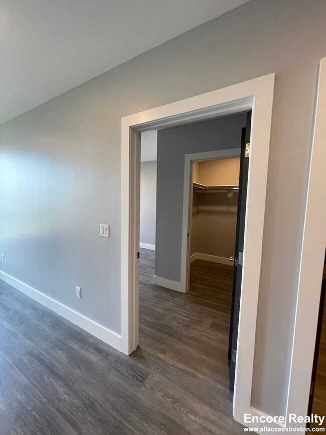 Building Photo - 365 Western Ave