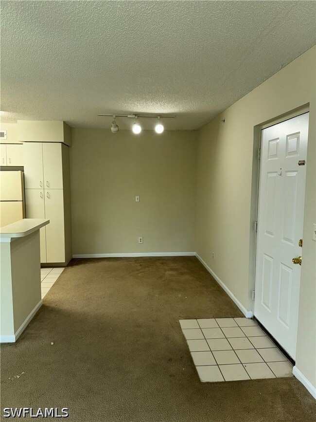 Building Photo - 13631 Eagle Ridge Dr