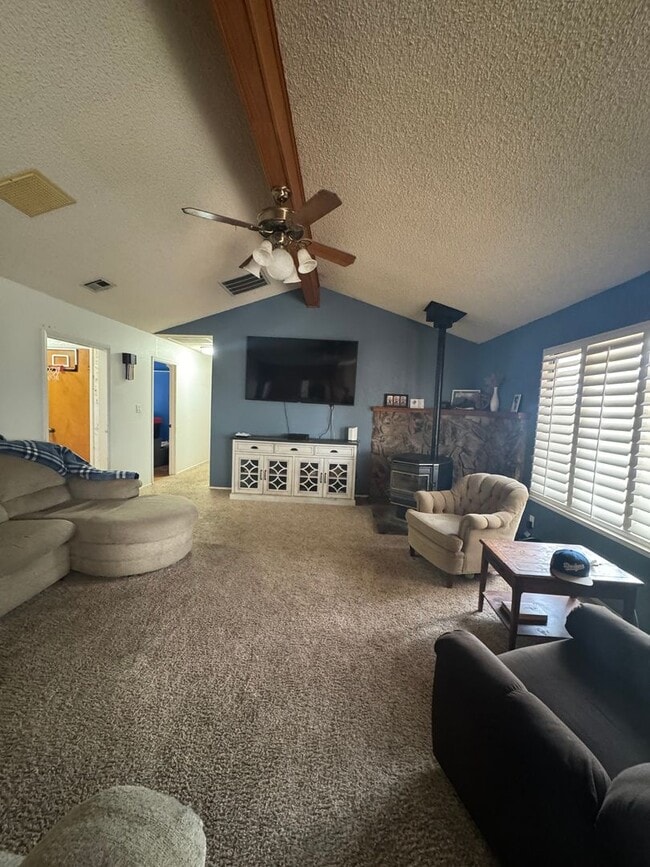 Building Photo - Spacious 4 Bedroom, 2 Bath Home with Solar...