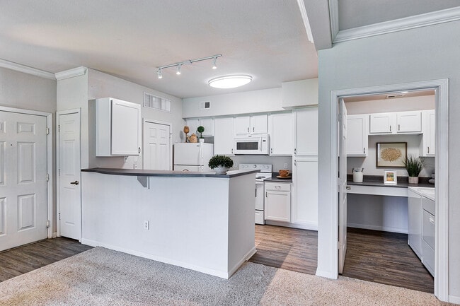 Building Photo - Eastland Trails Apartments