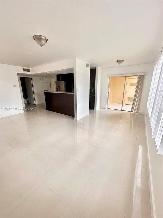 Building Photo - 15320 SW 106th Terrace