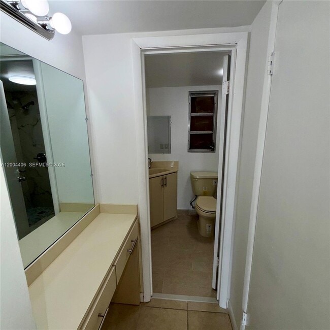 Building Photo - 8775 Park Blvd