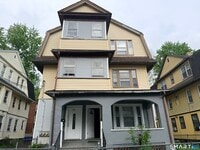 Building Photo - 150 Adams St