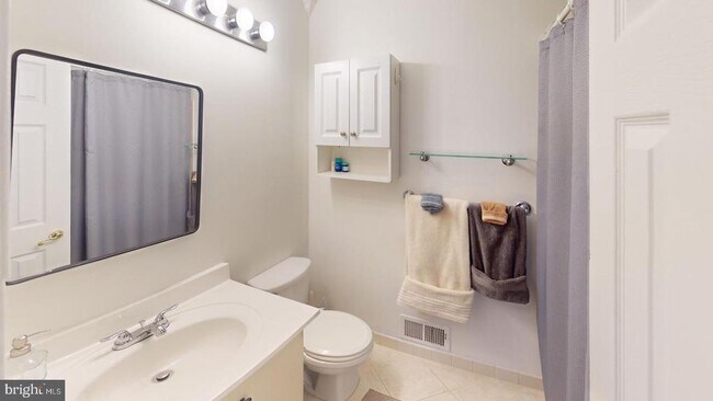 Building Photo - 3 Fillmore Pl