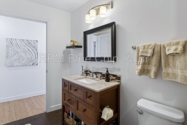 Building Photo - 432 Liberty Hl
