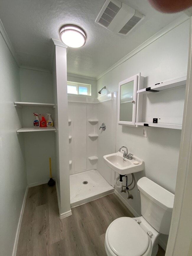 Building Photo - 1 Bedroom 1 Bathroom Cozy Unit in Everett!