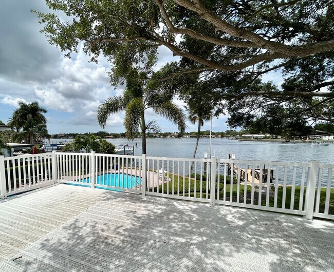 Building Photo - Classic waterfront Snell Isle Estates 3 Bed 2.5 Bath Home with private dock!