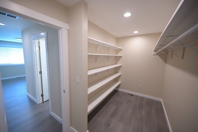 Building Photo - Newer 3 bed 2 bath home in Carlsborg