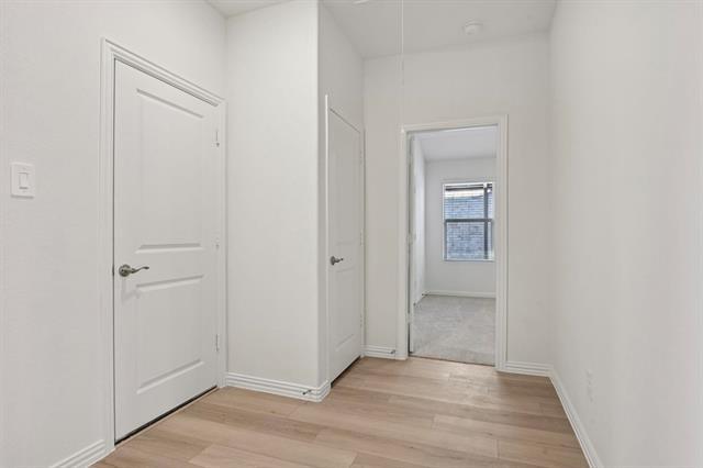 Building Photo - 700 London Town Ln