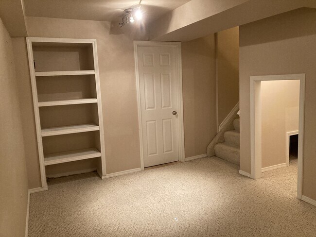 Building Photo - 41645 Copper Creek Dr