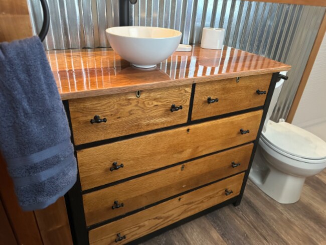 Building Photo - 2 John St