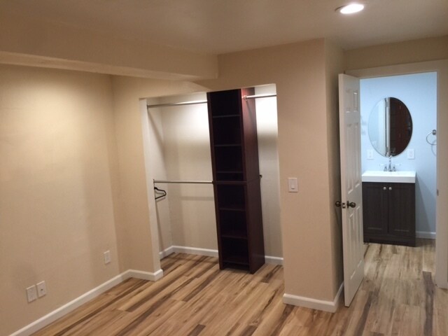 Building Photo - 9625 Grossmont Summit Dr