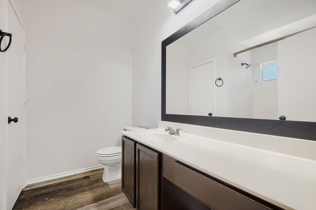 Building Photo - 5635 Midcrown Dr