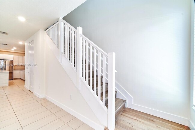 Building Photo - 10447 NW 66th St