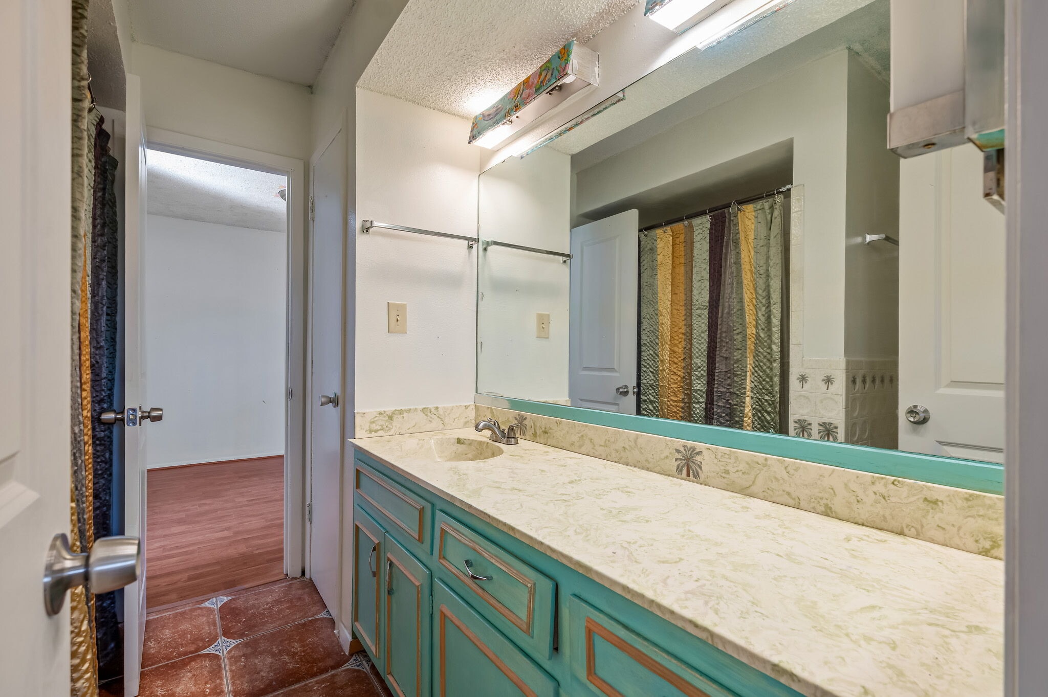 Building Photo - 302 Venture Blvd S