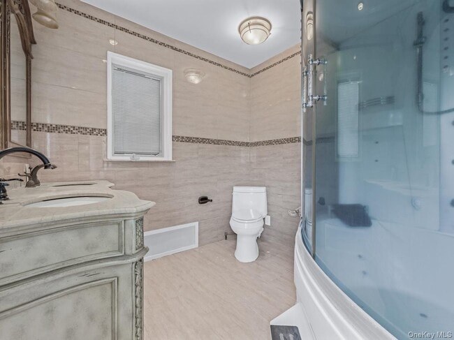 Building Photo - 14 Nirvana Ave