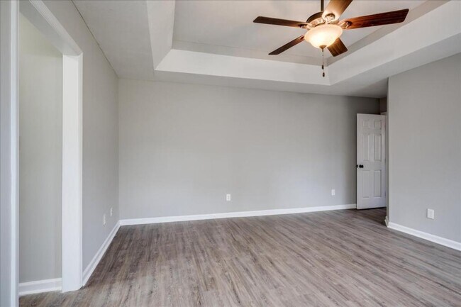 Building Photo - 4642 La Ct