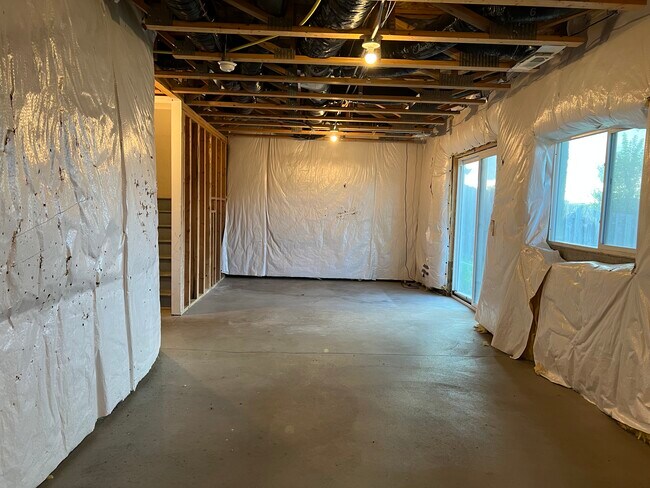 Building Photo - 19618 T St