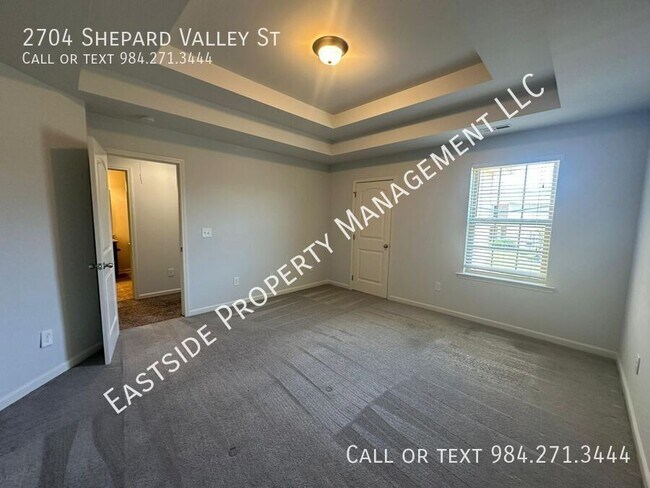 Building Photo - 2704 Shepherd Valley St