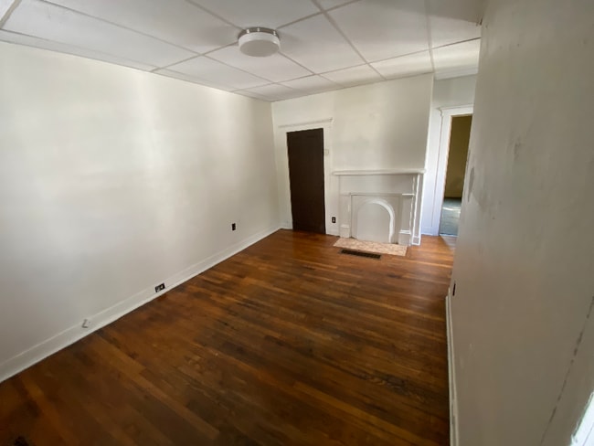 Building Photo - 304 Nuzum Pl