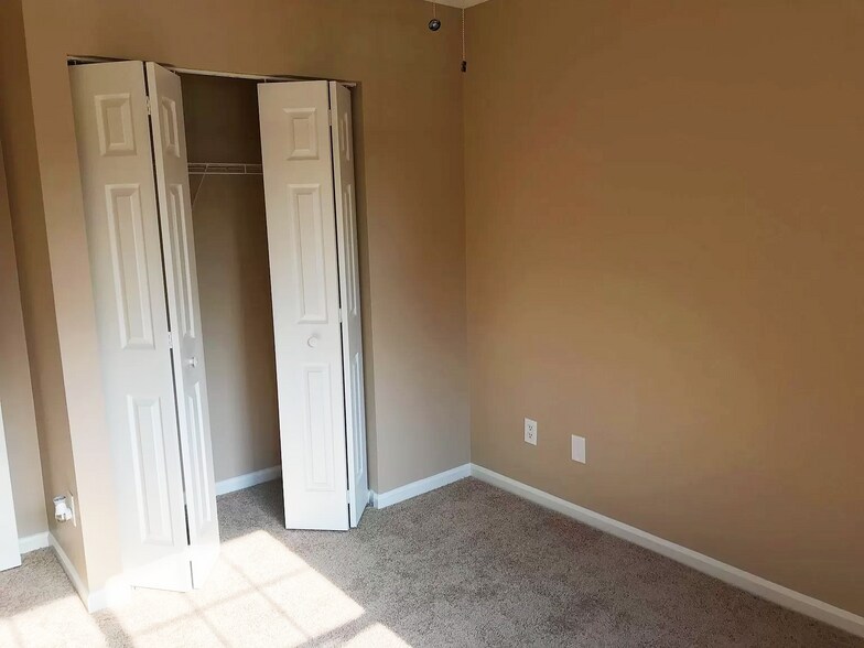 Building Photo - 5734 Prescott Ct