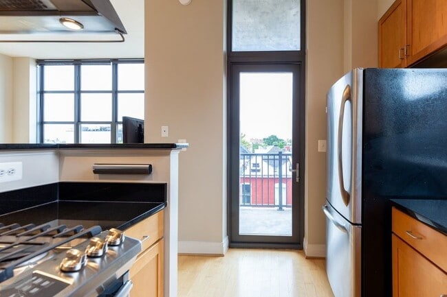 Building Photo - 2020 12th St NW