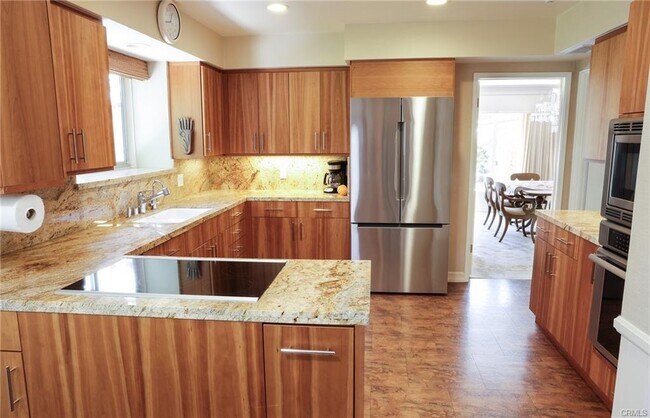 Building Photo - 10781 Lindbrook Dr