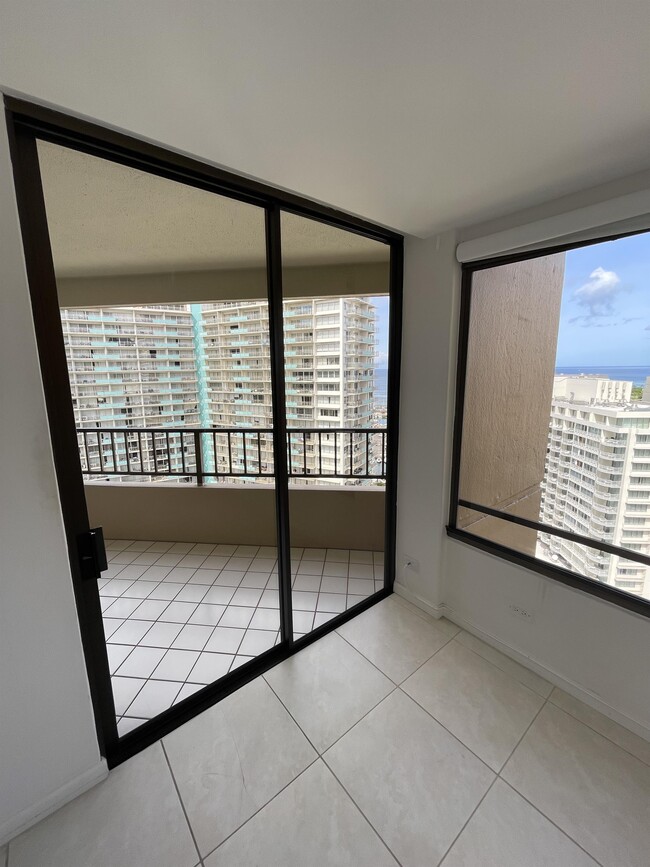 Building Photo - 1778 Ala Moana Blvd