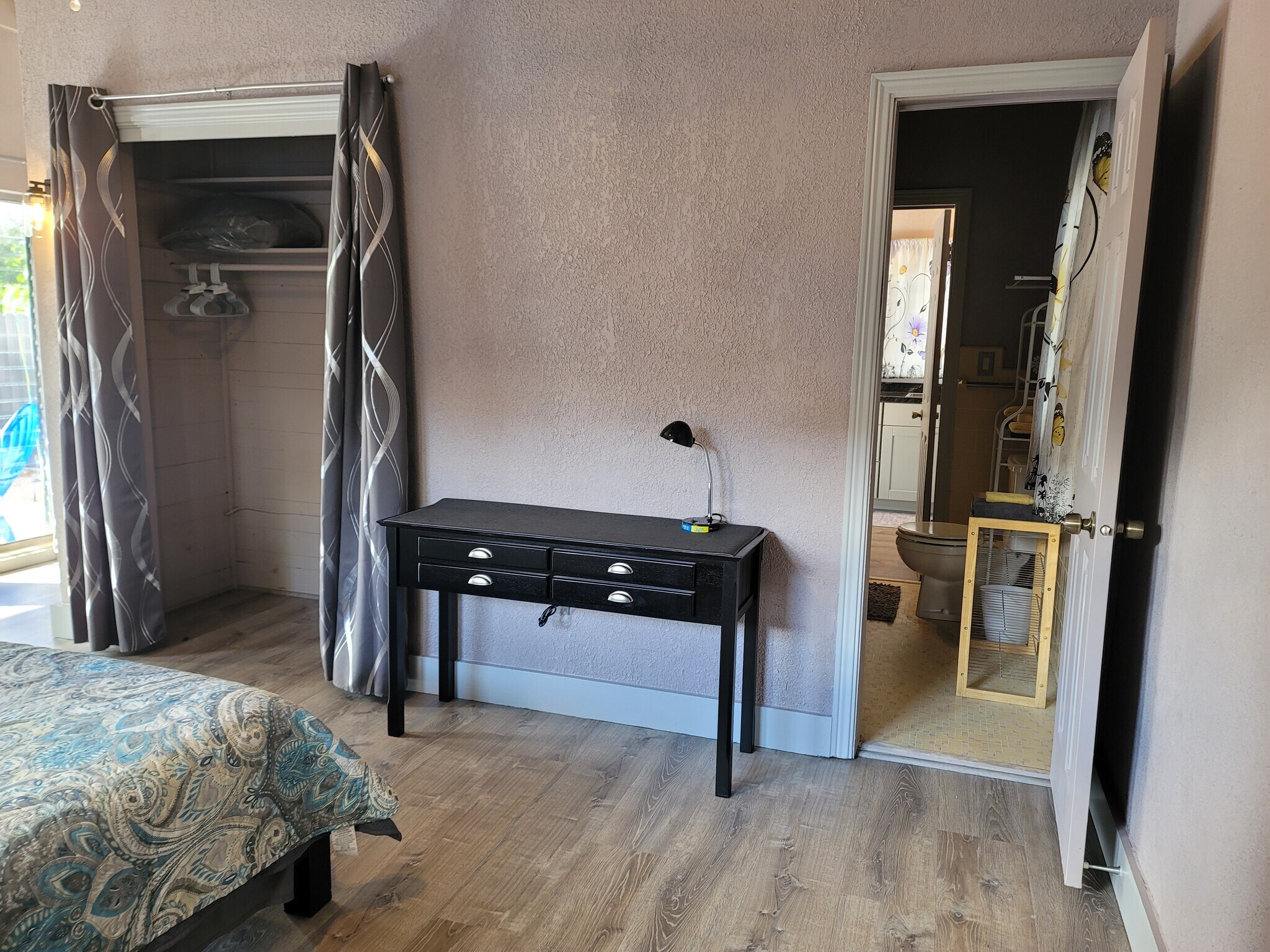 Building Photo - 5321 NE 29th St