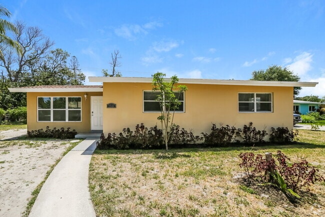 Building Photo - 1522 NW 10th Ave