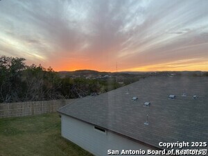 Building Photo - 10108 Juniper Oaks