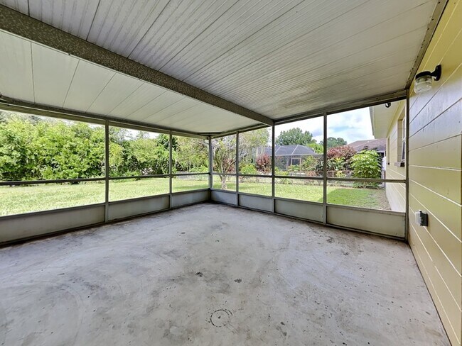 Building Photo - 2810 Bellwood Dr