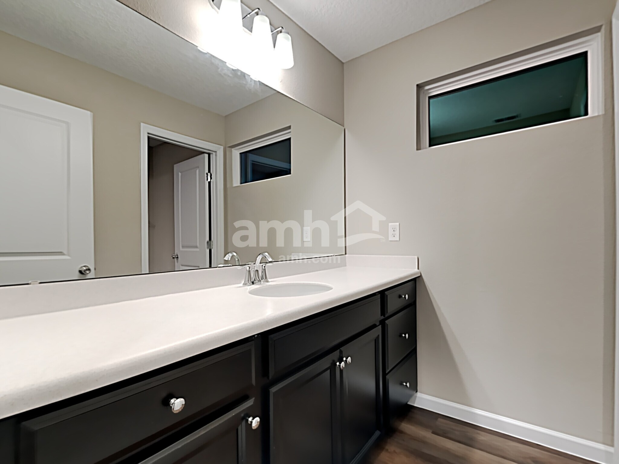 Building Photo - 91 Hemlock Point