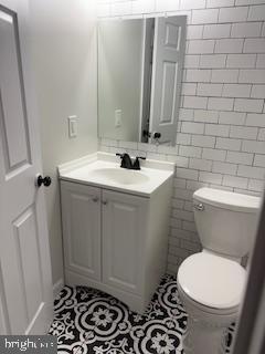 Building Photo - 2707 Fairdale Terrace